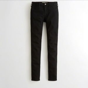 NWOT Hollister Black Low Rise Super Skinny Jeans
